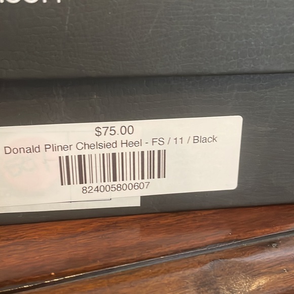 Donald Pliner chelsied pumps block heels new black shoes size 11. Stretch fabric - Picture 5 of 5